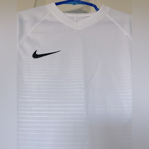 Nike little boys dri-fit shirt - Picture 2 of 5